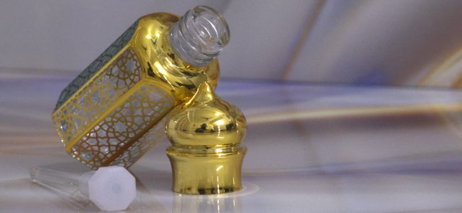 Mystique Women Attar - Enchanting Floral Perfume Oil - Long-Lasting, Alcohol-Free Fragrance for Women (3ml)